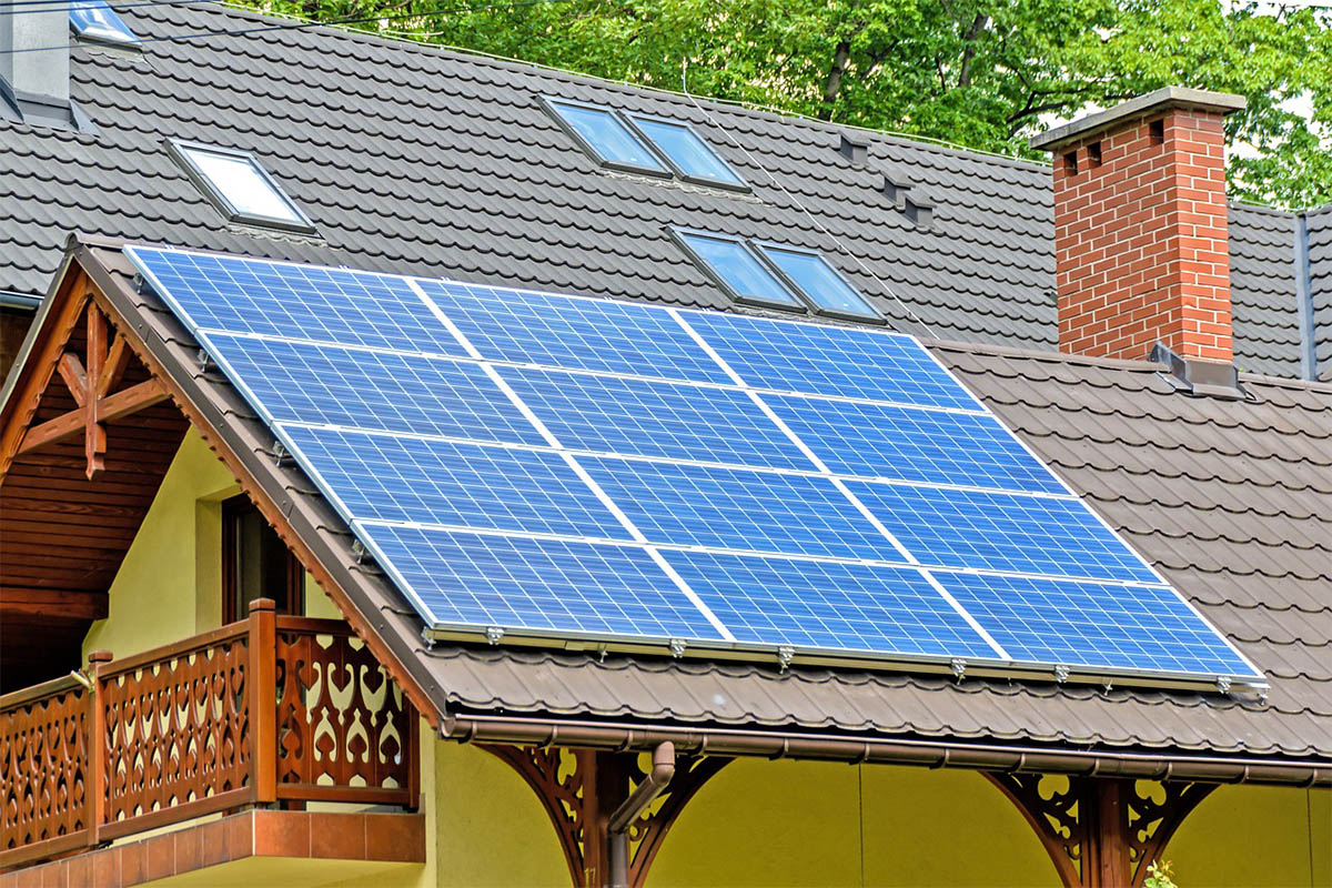 Top Off-Grid Solar Batteries 2025