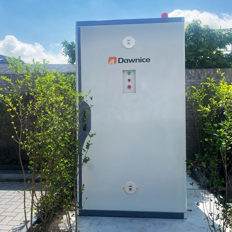Haus และ E-Autos พร้อมระบบ Solarstrom versorgen – 200 kWh ใน niederländischem Herrenhaus Haus และ E-Autos พร้อมระบบ Solarstrom versorgen – 200 kWh ใน niederländischem Herrenhaus