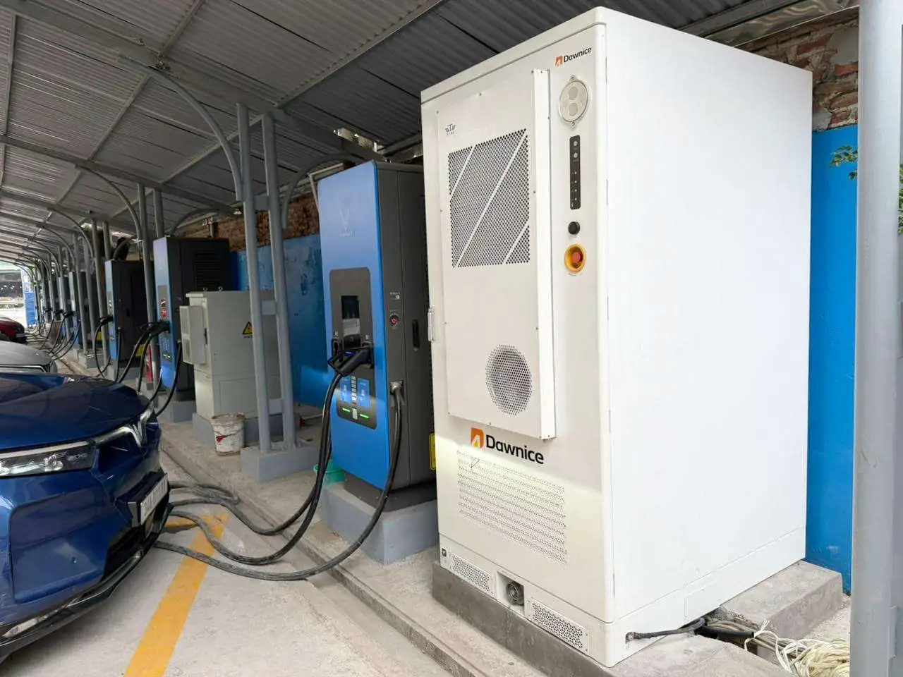 dawnice-265kwh-ess-vinfast-ev-charging-case-vietnam-1