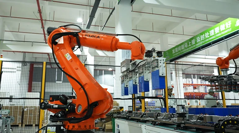 dawnice-factory-inside-look