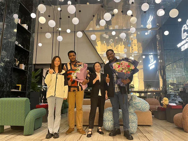 client-africa-flower-welcome